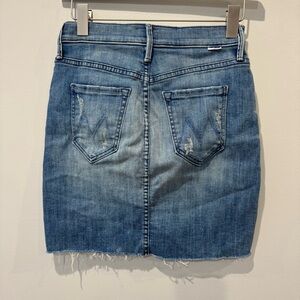 MOTHER Sz 26 The Sacred Slit Mjni Skirt in Where There’s Smoke Wash